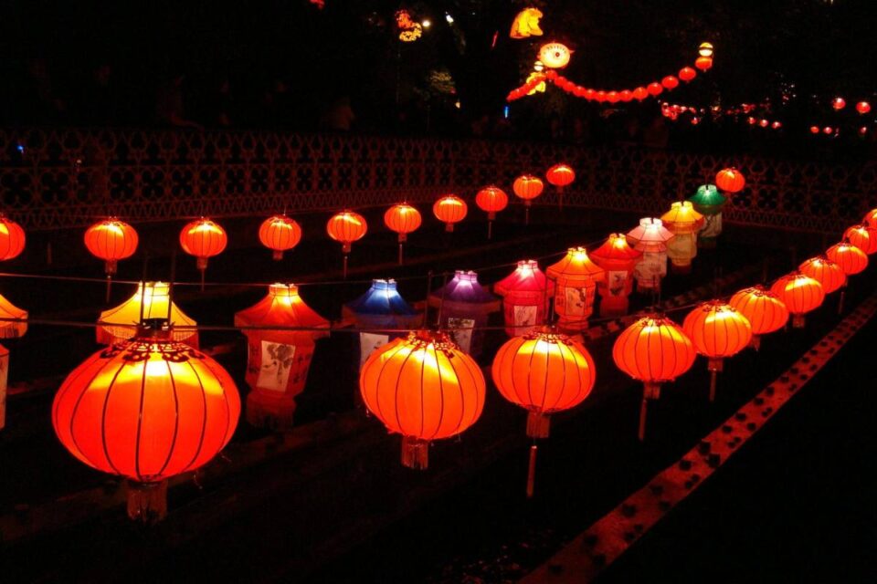 Lanterns glowing in the winter night – the soul of Chichibu Yomatsuri.